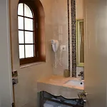 Hotel Rezidenca Desaret 4*