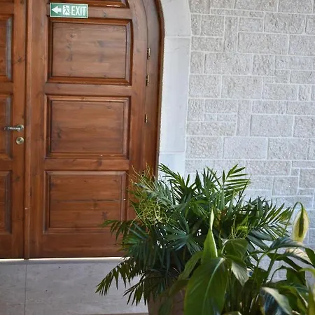 Rezidenca Desaret Hotel 4*