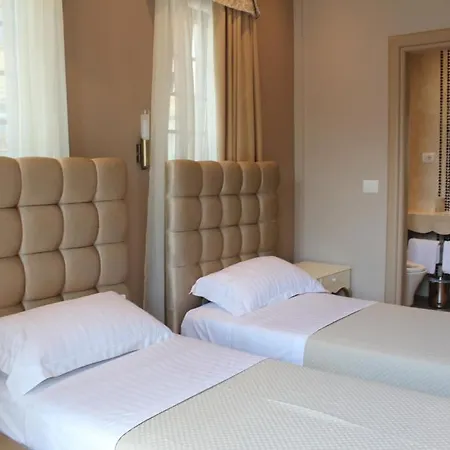 Hotel Rezidenca Desaret 4*