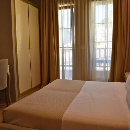 Rezidenca Desaret 4* Berat