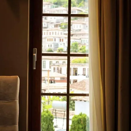 Rezidenca Desaret 4* Berat