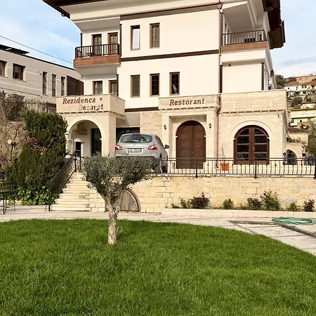 Rezidenca Desaret 4* בראט