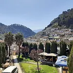 Rezidenca Desaret