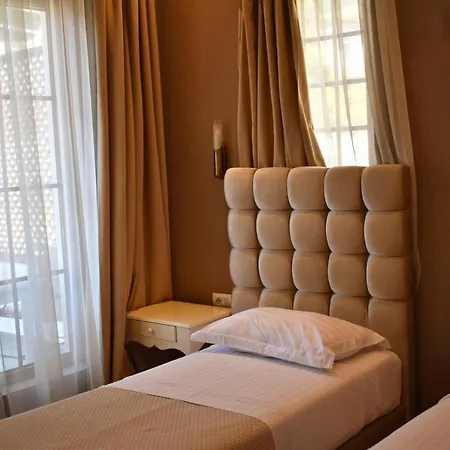 Rezidenca Desaret 4* Berat