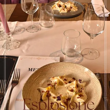 Rezidenca Desaret Berat