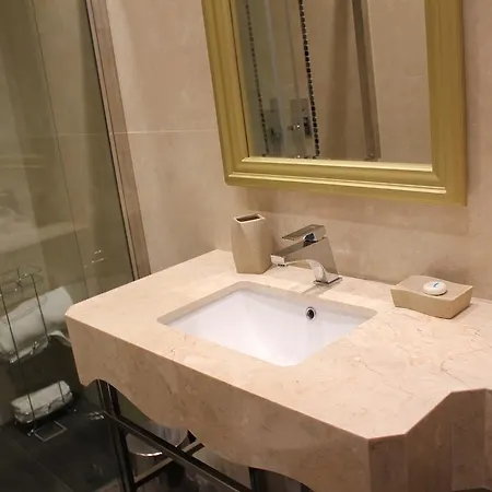 Rezidenca Desaret Hotell Berat