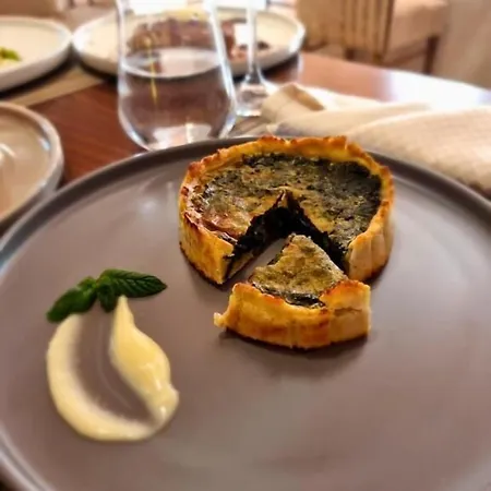 Rezidenca Desaret Hotell Berat