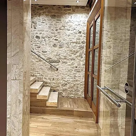 Rezidenca Desaret Hotel 4*