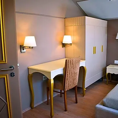 Rezidenca Desaret Hotel 4*