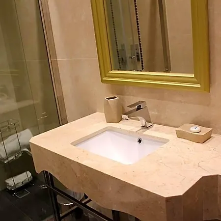Hotel Rezidenca Desaret 4*